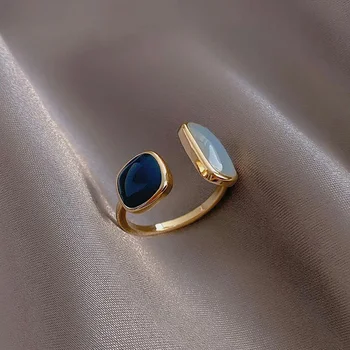 2023 Френското Ново Ретро Квадратно синьо пръстен за капки масло Модерен Темперамент Просто открывающееся пръстен Дамски бижута на Едро