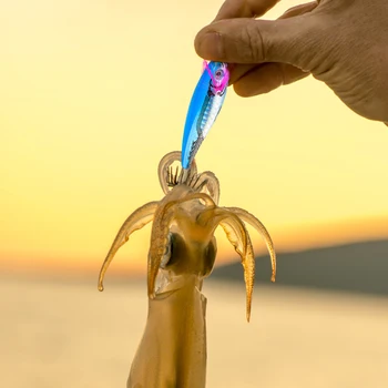 Изкуствена примамка под формата на октопод, изкуствена примамка под формата на бионических дървени скариди, 7-сантиметрови 3D-очи с куки за преграждане на риболовни принадлежности.