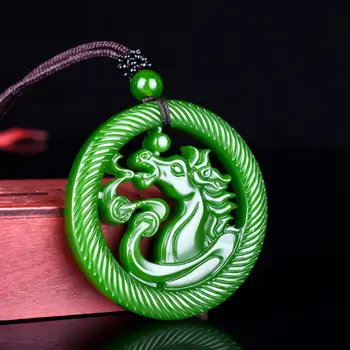 Натурален зелен нефрит Ръчно изработени, китайски зодиакални амулет във формата на кон, колие, щастливо украса * Безплатен подарък кутия