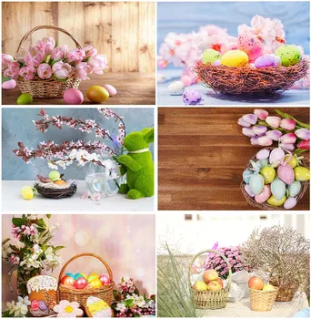 Пролетта на розови цветя за портретна фотография за деца на Великден, кошници с кроличьими яйца, на фона на фотосесия в душата на детето